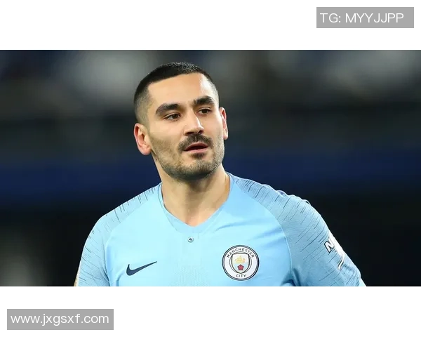 京多安的足球之路:从青涩少年到世界舞台的闪耀明星 京多安的足球之路:从青涩少年到世界舞台的闪耀明星