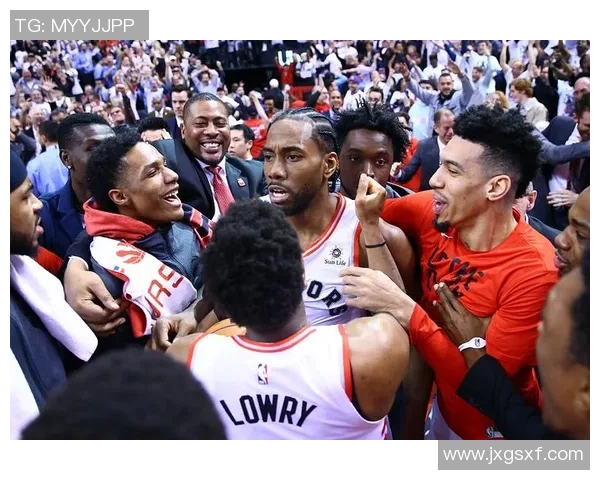 伦纳德在对阵76人的精彩表现集锦回顾与分析 伦纳德在对阵76人的精彩表现集锦回顾与分析