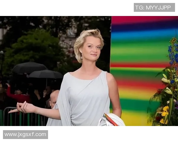 刘璇与霍尔金娜的巅峰对决谁将成为体操界的传奇女神 刘璇与霍尔金娜的巅峰对决谁将成为体操界的传奇女神