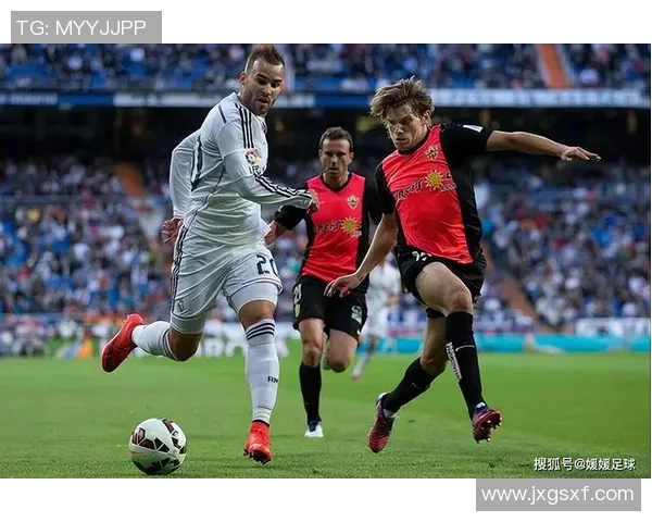 曼联与哈德斯精彩对决全场回放精彩瞬间重温与分析